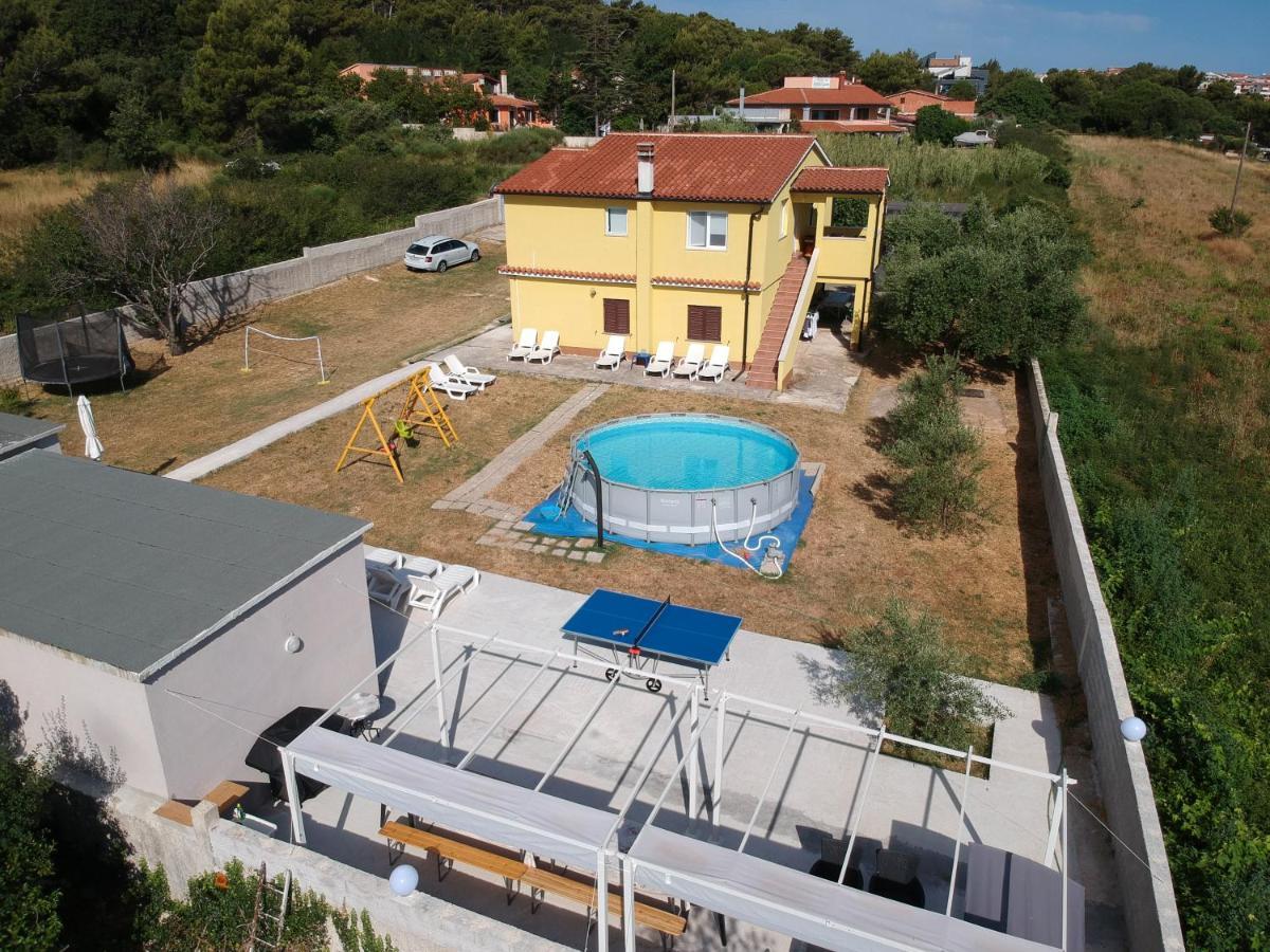 Apartment Silvija Ližnjan Eksteriør bilde