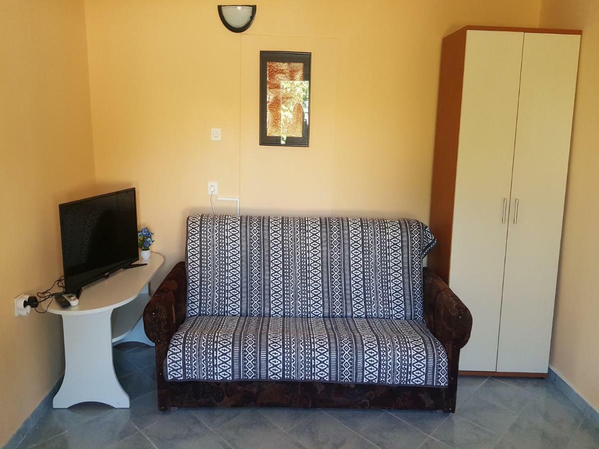 Apartment Silvija Ližnjan Eksteriør bilde